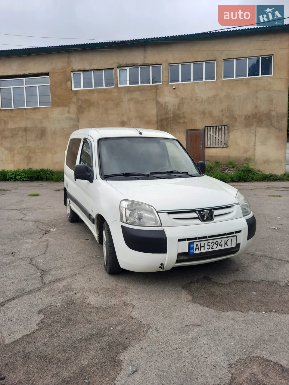 2011 Peugeot Partner - мініатюра 14