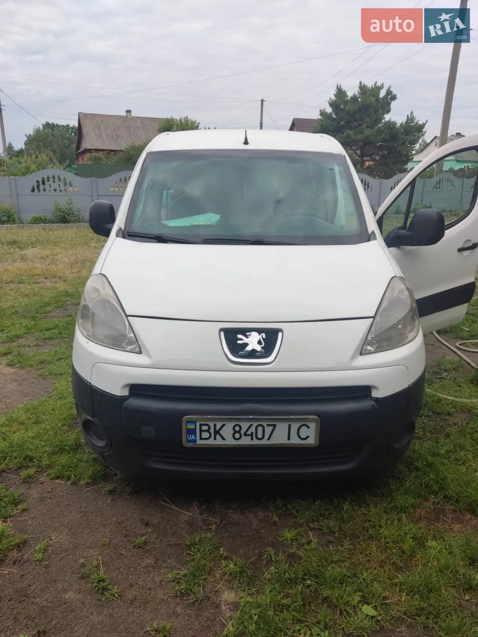 2011 Peugeot Partner - мініатюра 25