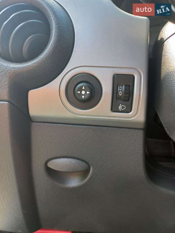 Минивэн Peugeot Partner 2004 в Староконстантинове