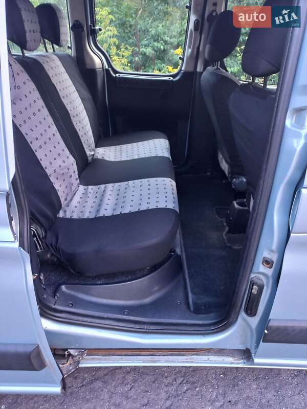 Минивэн Peugeot Partner 2004 в Староконстантинове