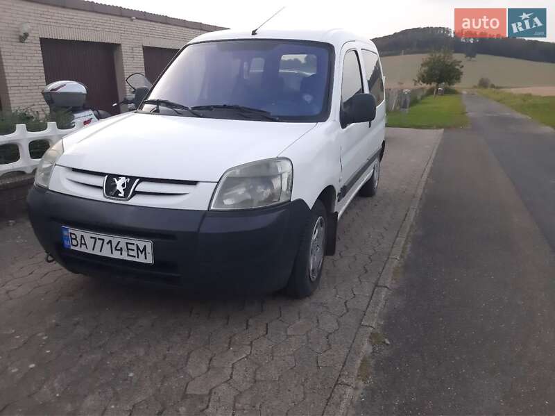 Мінівен Peugeot Partner 2005 в Новомиргороді