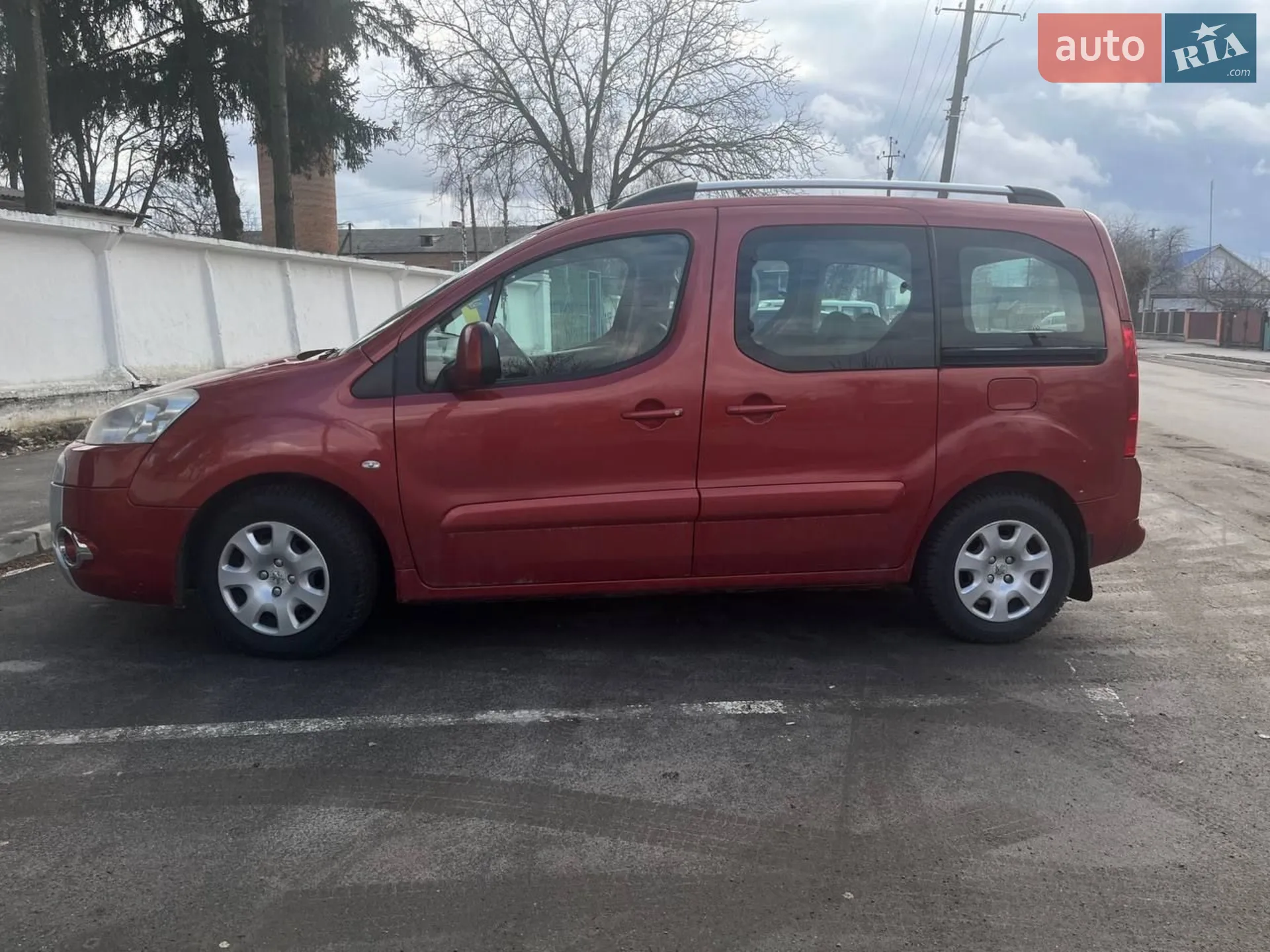 2011 Peugeot Partner - мініатюра 2