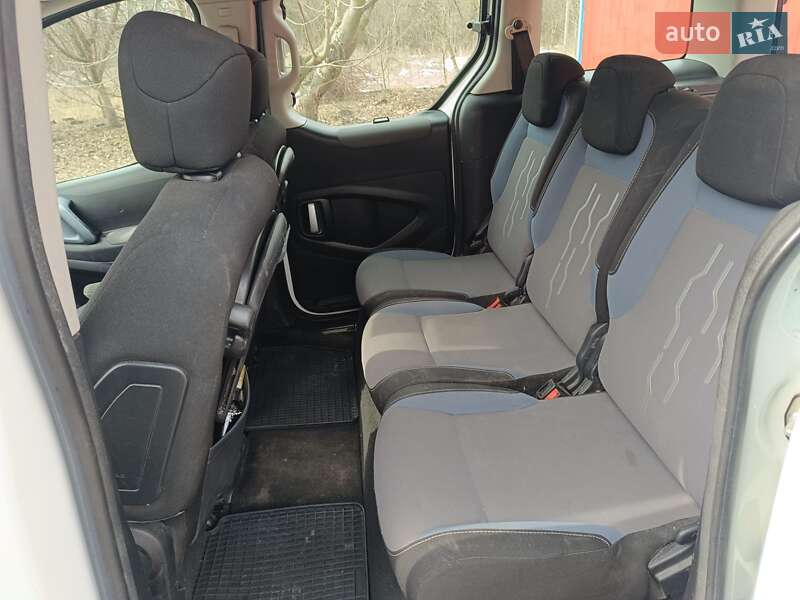 Мінівен Peugeot Partner 2013 в Сумах