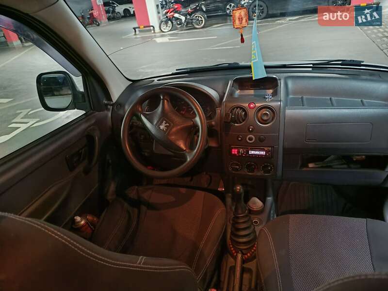 Мінівен Peugeot Partner 2003 в Львові