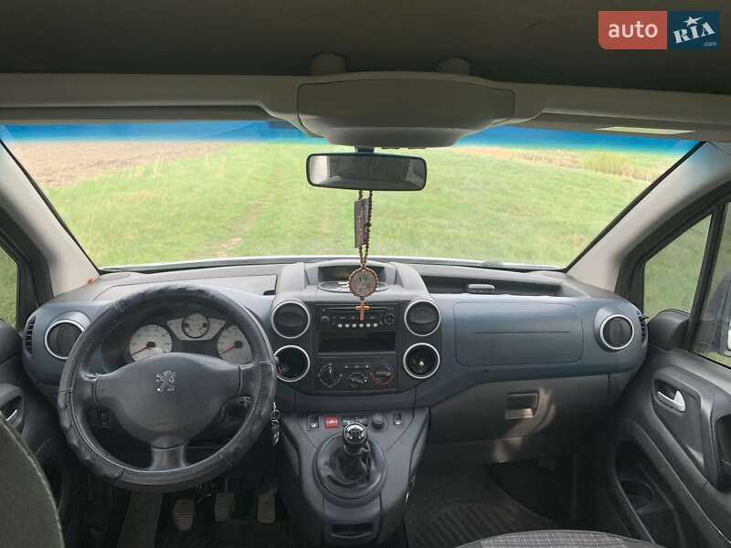 Мінівен Peugeot Partner 2011 в Рівному