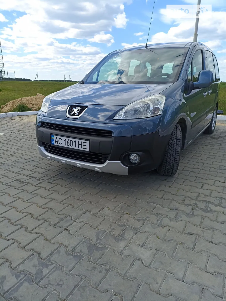 2010 Peugeot Partner - мініатюра 6