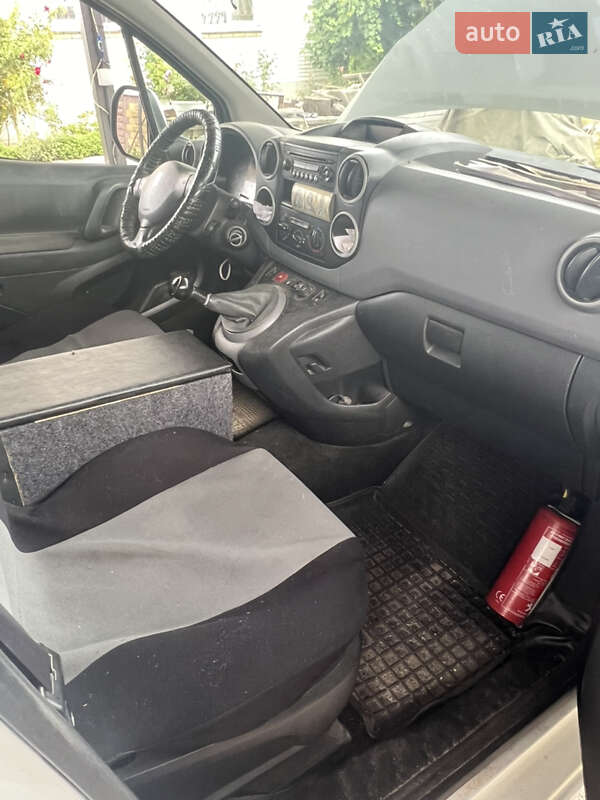 Минивэн Peugeot Partner 2010 в Звягеле