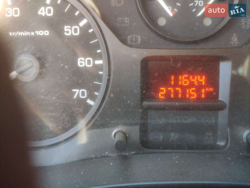 Вантажний фургон Peugeot Partner 2012 в Лохвиці фото 10 Вантажний фургон Peugeot Partner 2012 в Лохвиці