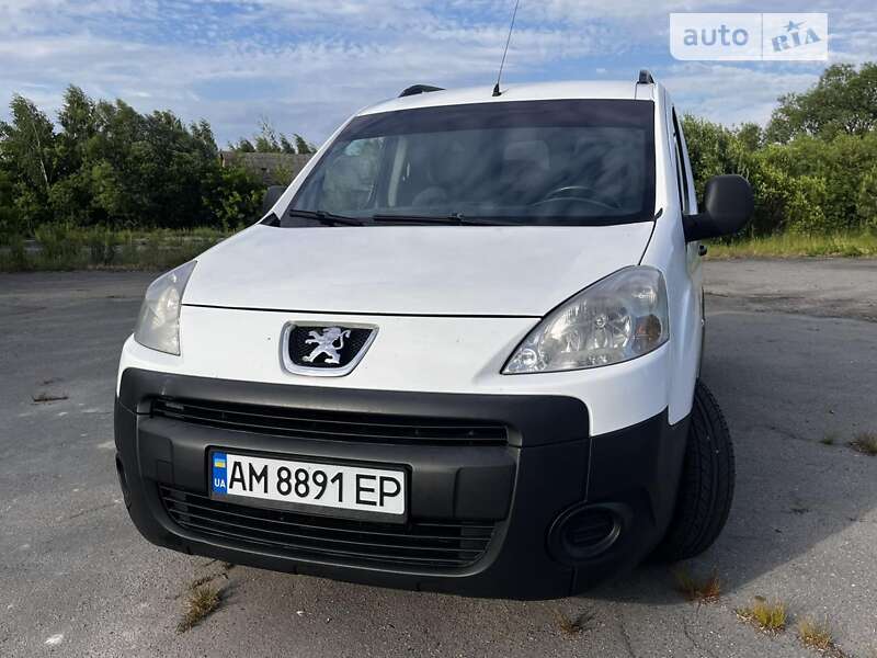 Мінівен Peugeot Partner 2010 в Шепетівці