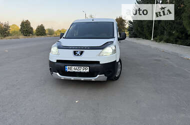 Вантажний фургон Peugeot Partner 2011 в Краматорську