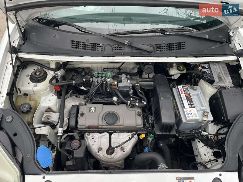 Вантажний фургон Peugeot Partner 2007 в Києві