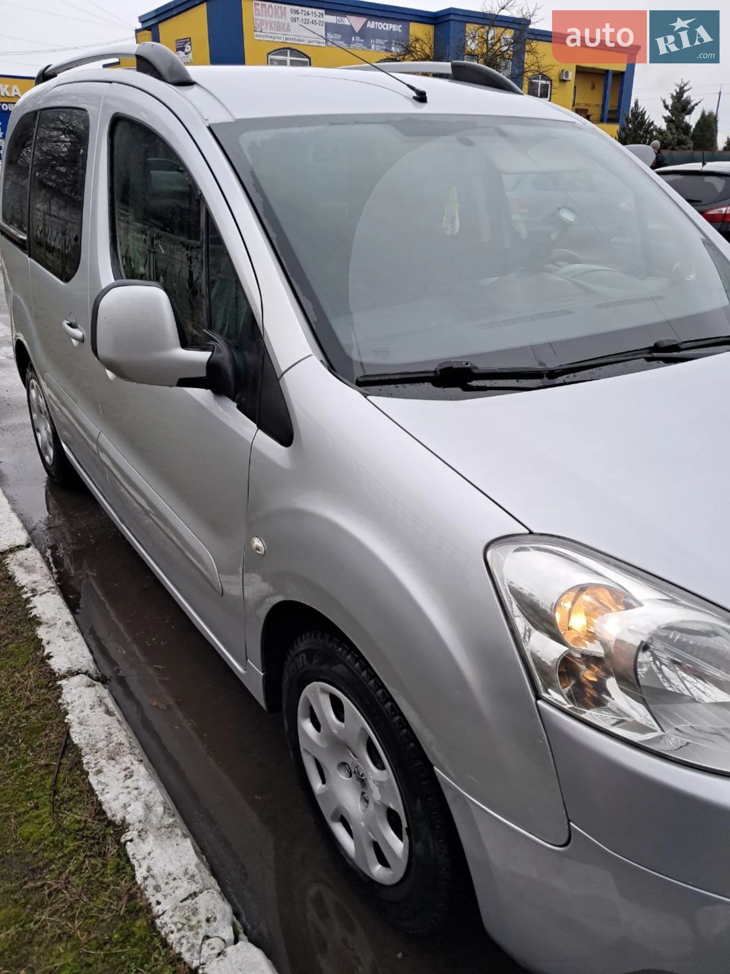 2011 Peugeot Partner - мініатюра 8