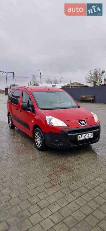 Минивэн Peugeot Partner 2011 в Ивано-Франковске