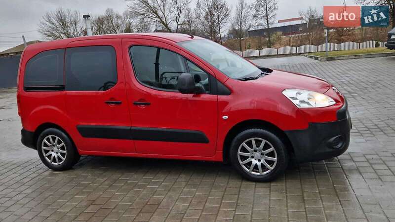 Минивэн Peugeot Partner 2011 в Ивано-Франковске