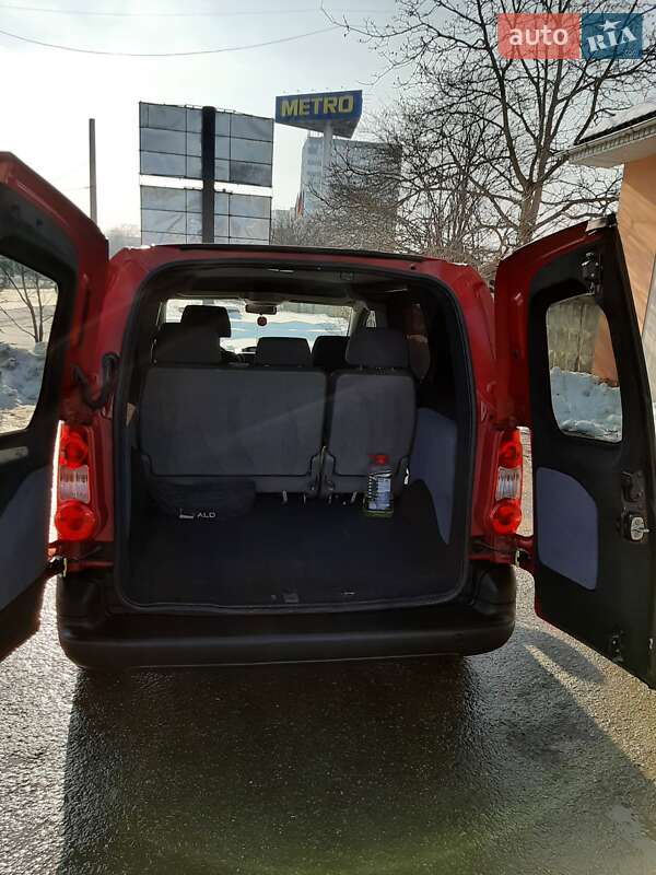 Минивэн Peugeot Partner 2011 в Ивано-Франковске