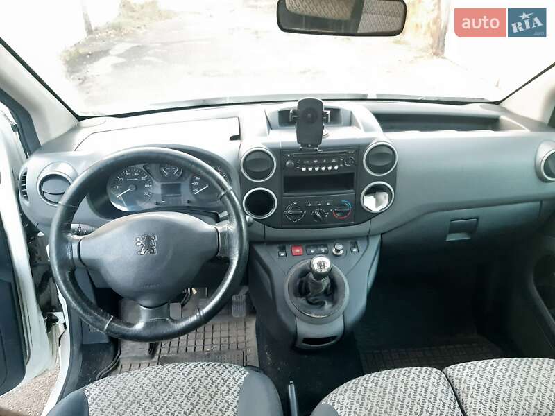 Мінівен Peugeot Partner 2009 в Києві