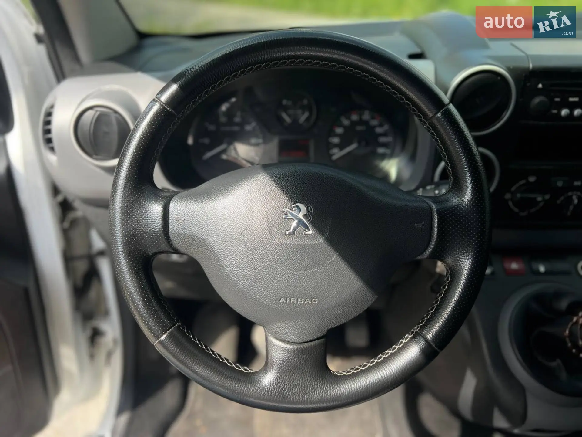 2017 Peugeot Partner - мініатюра 11