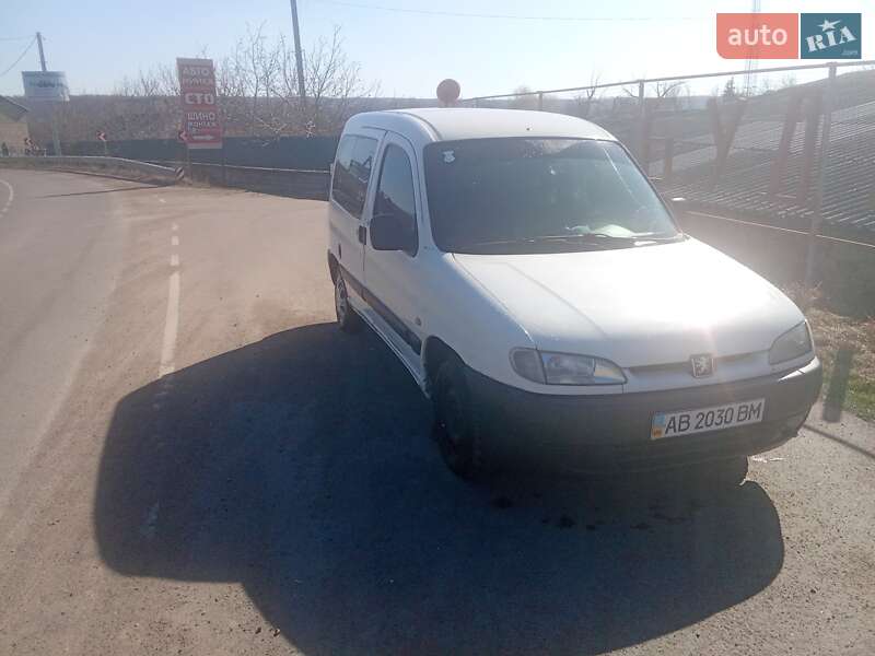 Минивэн Peugeot Partner 2001 в Ямполе