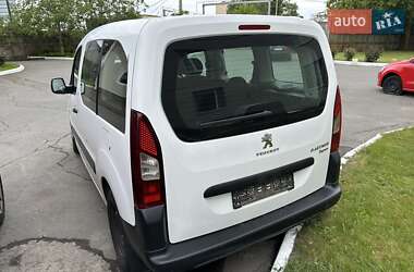 Мінівен Peugeot Partner 2017 в Дніпрі