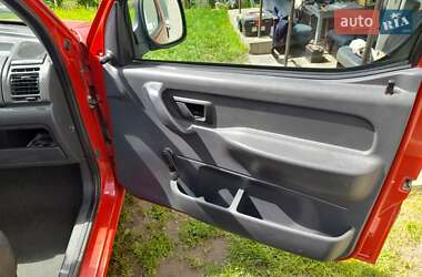 Минивэн Peugeot Partner 2000 в 