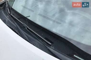 Грузовой фургон Peugeot Partner 2012 в 
