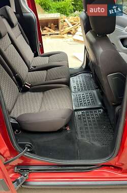 Минивэн Peugeot Partner 2011 в 