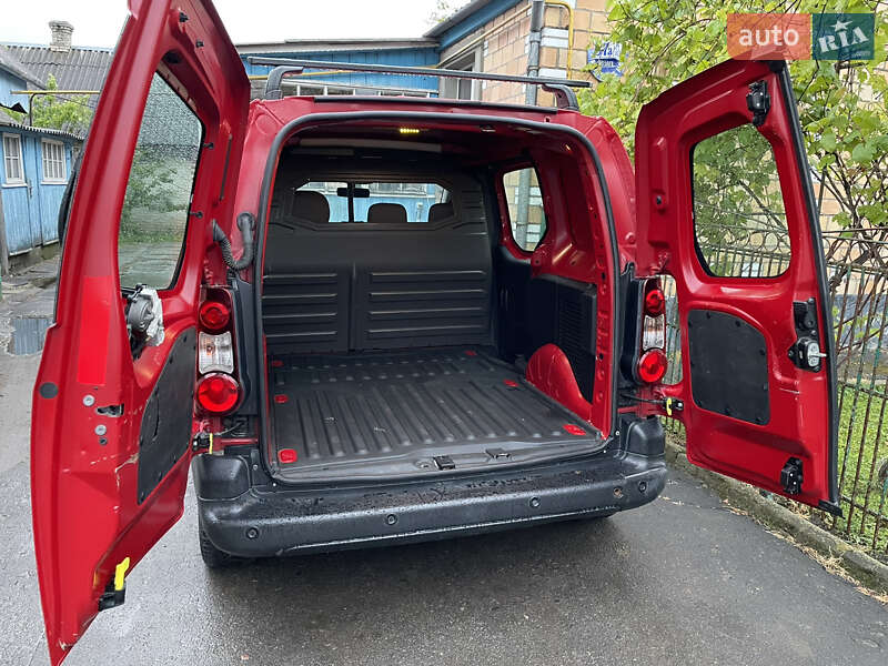 Вантажний фургон Peugeot Partner 2013 в Володимирі фото 16 Вантажний фургон Peugeot Partner 2013 в Володимирі