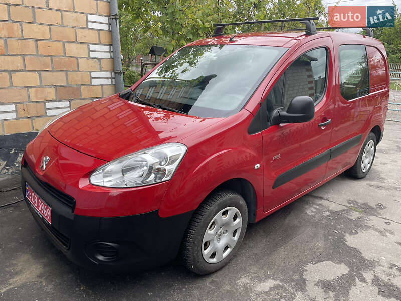 Вантажний фургон Peugeot Partner 2013 в Володимирі фото Вантажний фургон Peugeot Partner 2013 в Володимирі