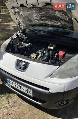 Вантажний фургон Peugeot Partner 2009 в 