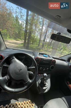 Вантажний фургон Peugeot Partner 2009 в 