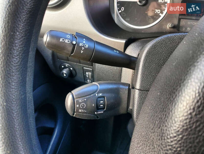 Мінівен Peugeot Partner 2015 в Одесі