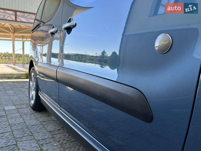 Минивэн Peugeot Partner 2011 в Дрогобыче