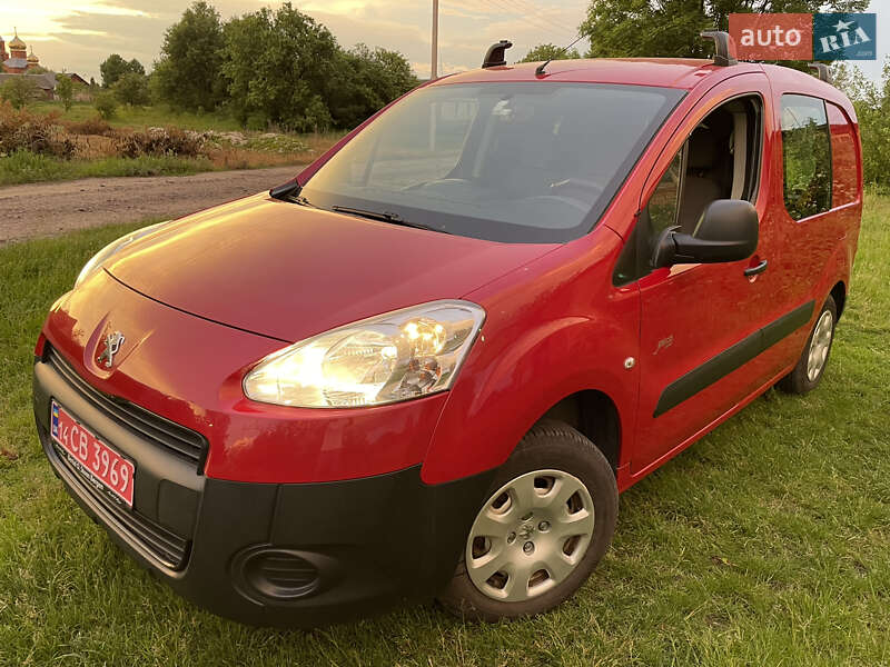 Вантажний фургон Peugeot Partner 2013 в Володимирі фото 2 Вантажний фургон Peugeot Partner 2013 в Володимирі