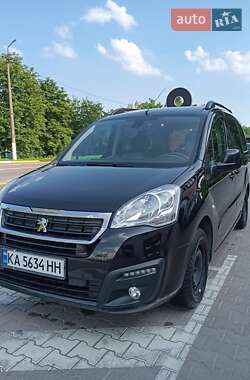 Мінівен Peugeot Partner 2017 в Іванковичах