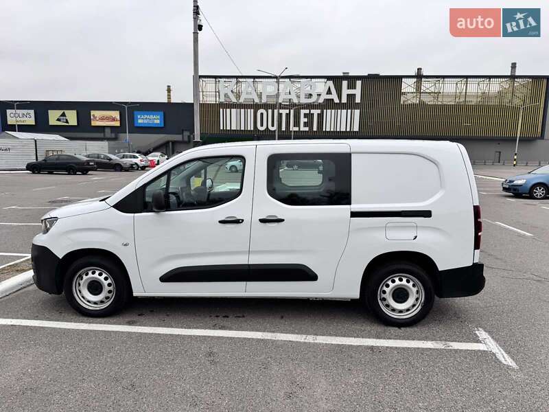 Минивэн Peugeot Partner 2023 в Киеве