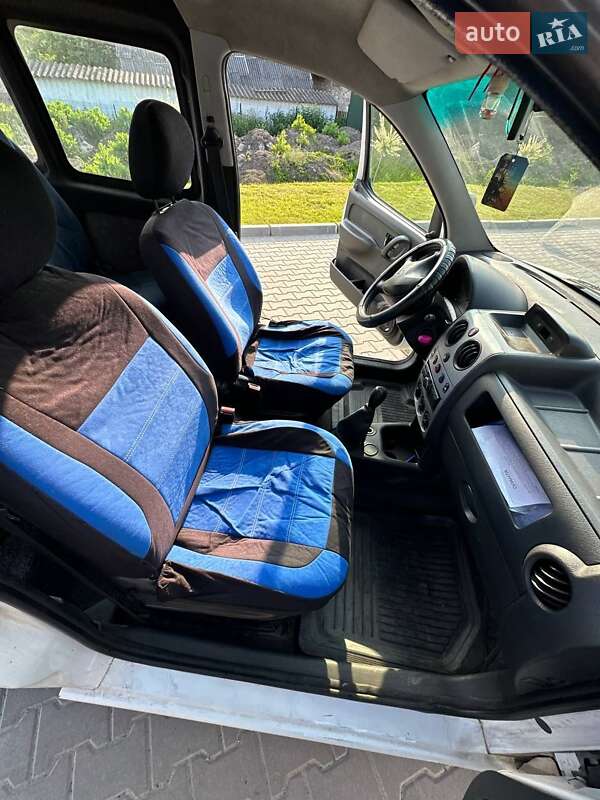 Минивэн Peugeot Partner 2011 в Шумске фото 16 Минивэн Peugeot Partner 2011 в Шумске