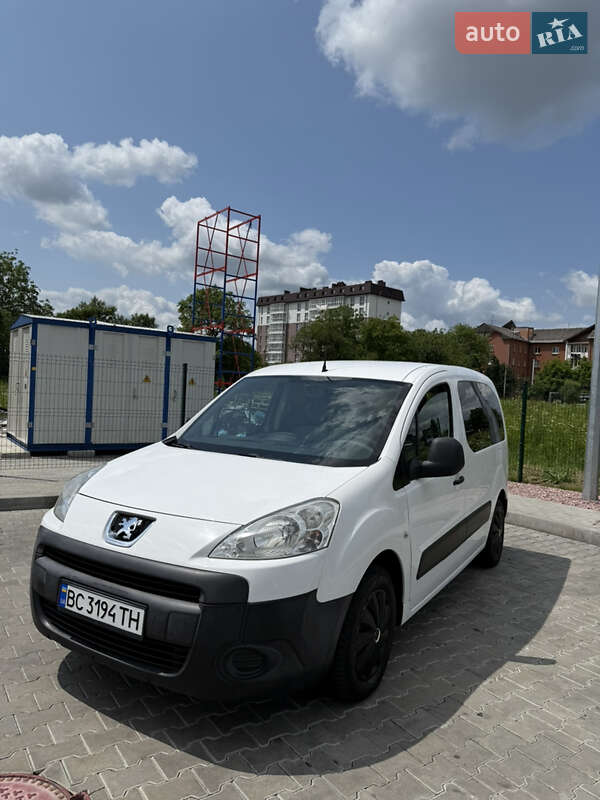 Мінівен Peugeot Partner 2008 в Стрию фото Мінівен Peugeot Partner 2008 в Стрию