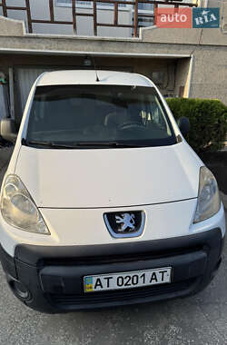 Грузовой фургон Peugeot Partner 2011 в Бурштыне
