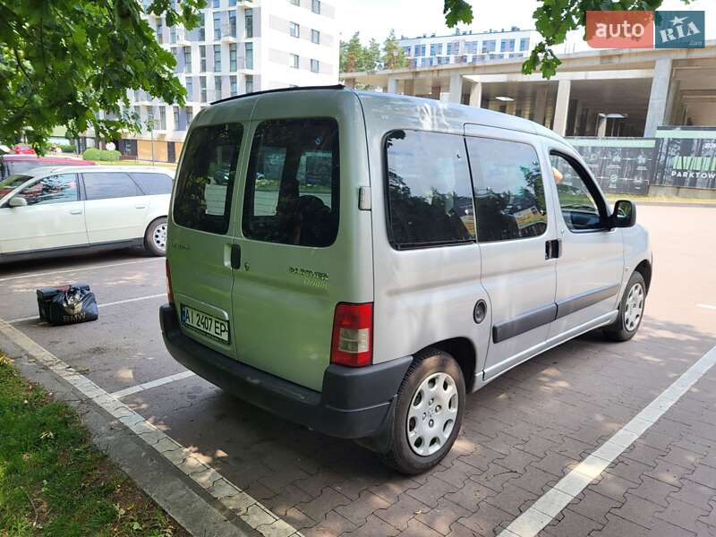 Мінівен Peugeot Partner 2011 в Бучі фото 7 Мінівен Peugeot Partner 2011 в Бучі