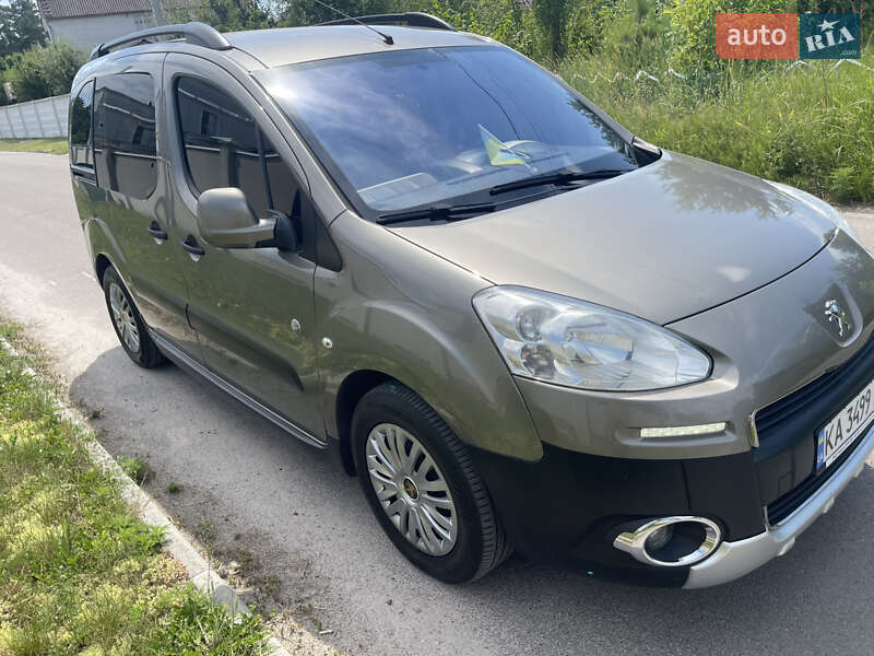 Мінівен Peugeot Partner 2013 в Вишневому