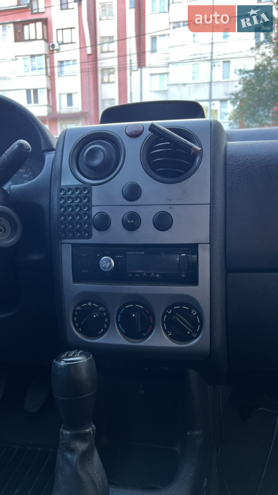 2010 Peugeot Partner - мініатюра 15