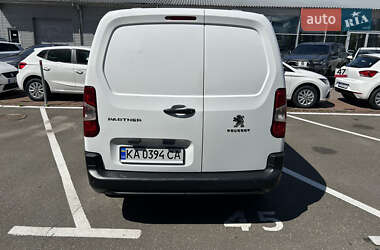 Грузопассажирский фургон Peugeot Partner 2021 в 