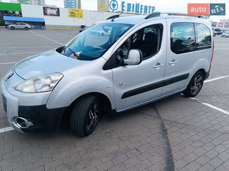 Мінівен Peugeot Partner 2011 в Одесі