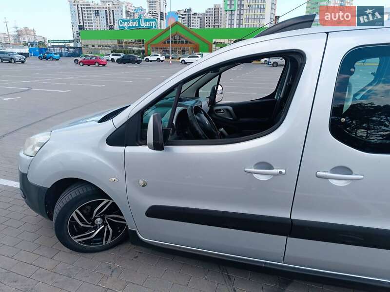 Мінівен Peugeot Partner 2011 в Одесі