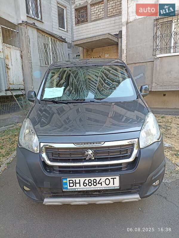Мінівен Peugeot Partner 2015 в Одесі