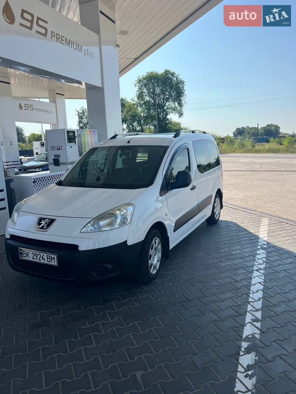 2011 Peugeot Partner - мініатюра 20
