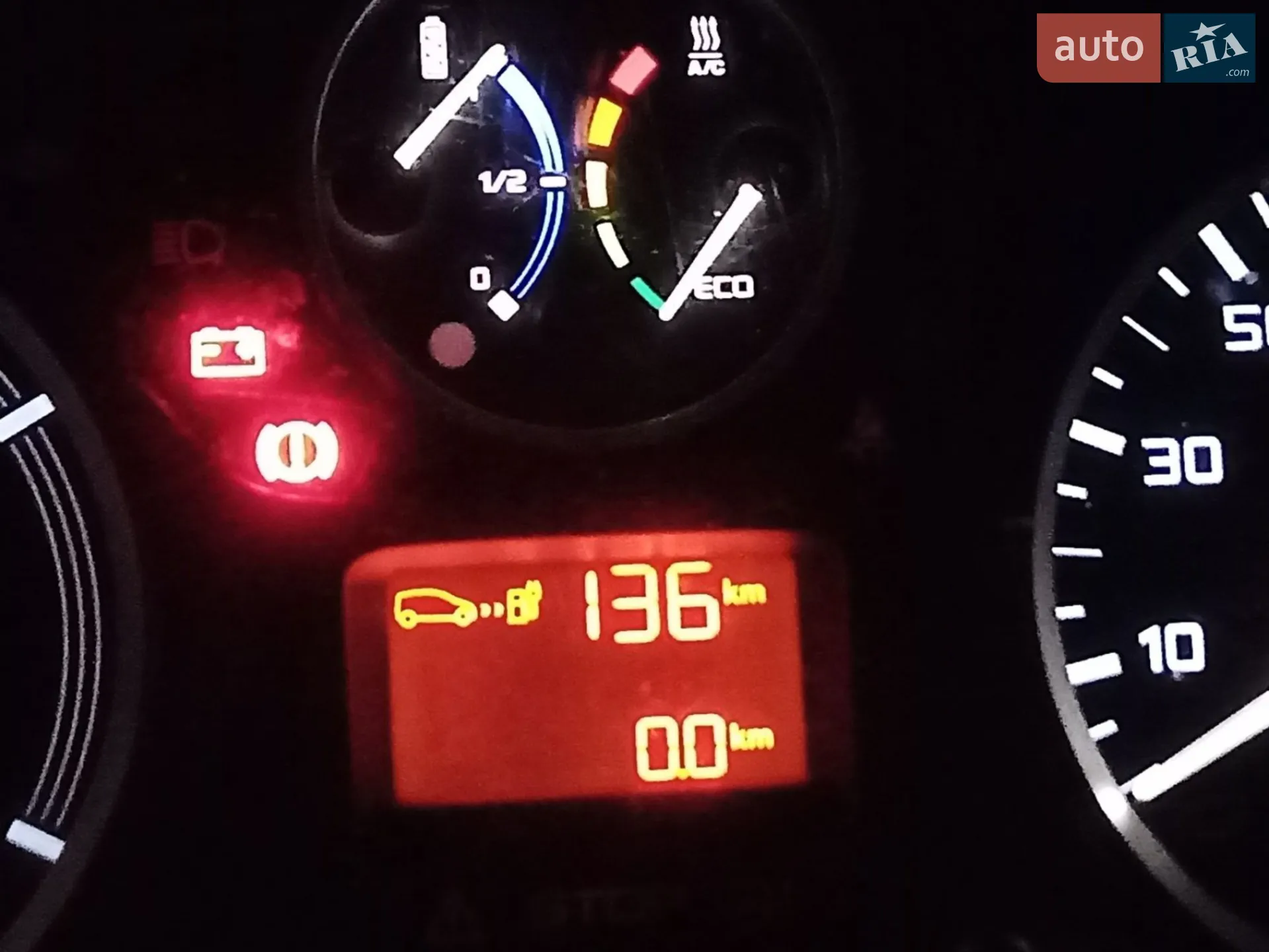 2013 Peugeot Partner - мініатюра 25