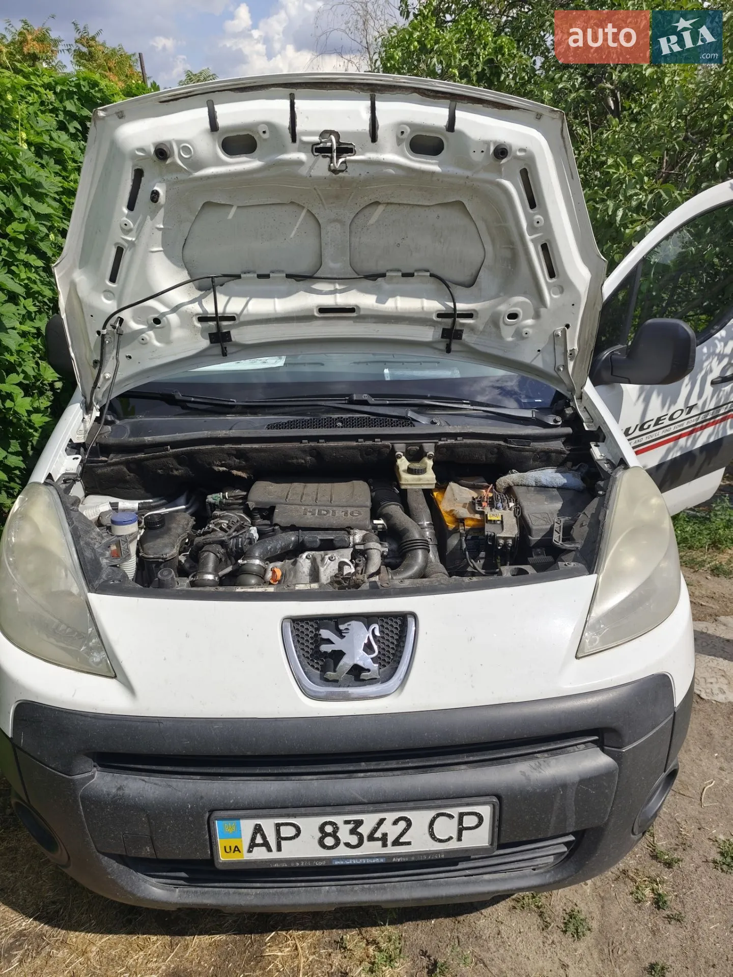 2011 Peugeot Partner - мініатюра 32