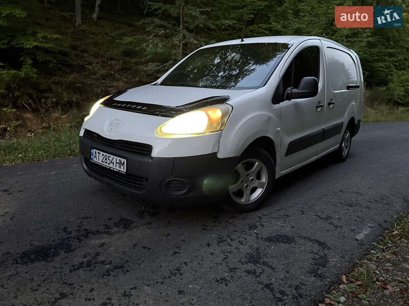 Минивэн Peugeot Partner 2012 в Ивано-Франковске