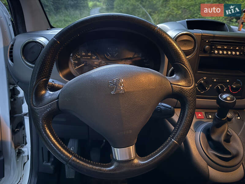 Минивэн Peugeot Partner 2012 в Ивано-Франковске